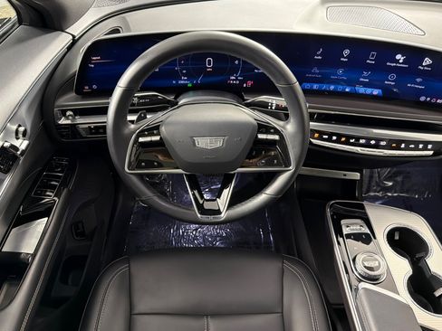 Used 2024 Cadillac Lyriq Tech AWD/4WD image 13