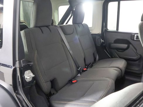 Used 2025 Jeep Wrangler Unlimited Sport AWD/4WD image 29