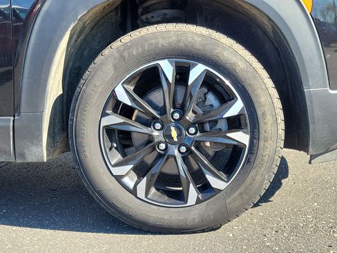 Used 2023 Chevrolet TrailBlazer LT w/ Convenience Package AWD/4WD image 5