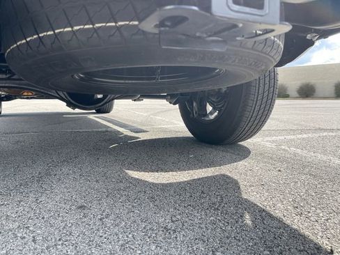 Used 2025 Toyota Tacoma TRD Sport image 18