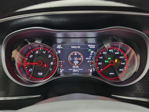 Used 2016 Dodge Charger R/T image 30