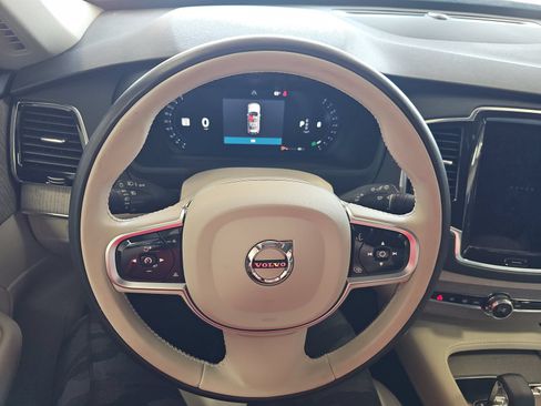 Used 2025 Volvo XC90 B6 Plus w/ Protection Package Premier AWD/4WD image 5