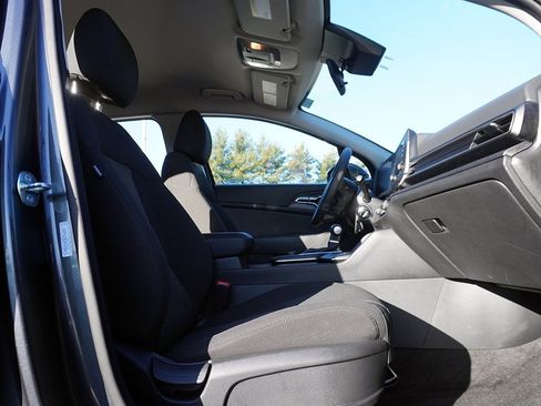 Used 2025 Kia Sportage LX image 31