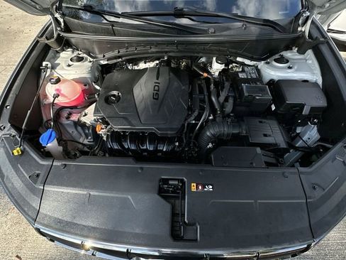 Used 2023 Hyundai Tucson Limited image 34