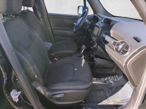 Used 2022 Jeep Renegade Altitude w/ Convenience Group image 21