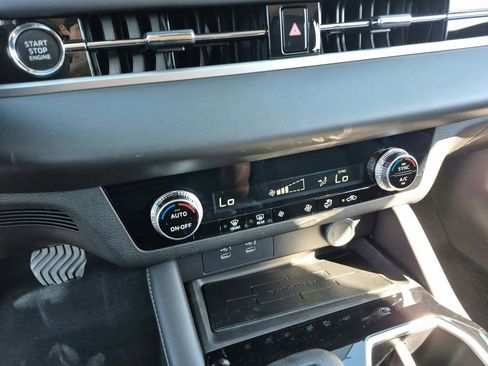 New 2026 Mitsubishi Outlander ES FWD image 24