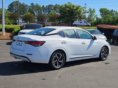 Used 2024 Nissan Sentra SV FWD image 7