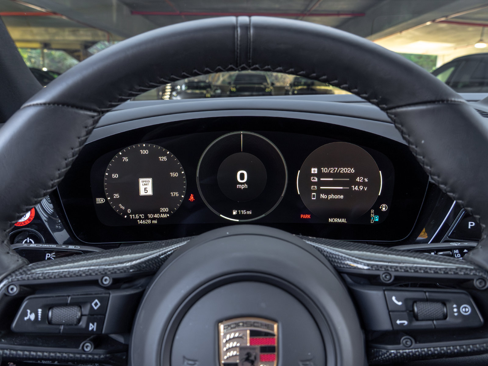Certified 2025 Porsche Macan 4 Electric AWD/4WD image 32