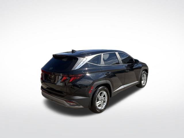 Used 2025 Hyundai Tucson SE FWD image 3