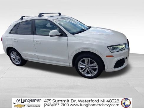 Used 2017 Audi Q3 2.0T Premium AWD/4WD image 2