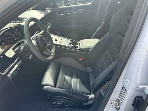 Certified 2025 Porsche Panamera Turbo AWD/4WD image 2