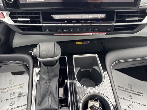 New 2026 Toyota Sienna XSE image 17