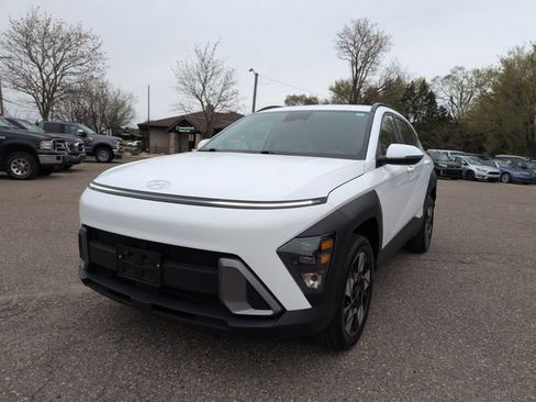 Used 2024 Hyundai Kona SEL AWD/4WD image 10