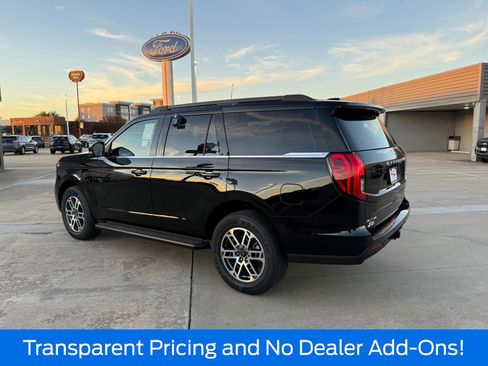 New 2025 Ford Expedition Active image 7