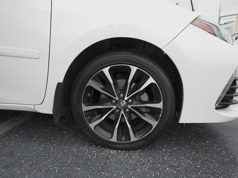 Used 2019 Toyota Corolla SE image 33