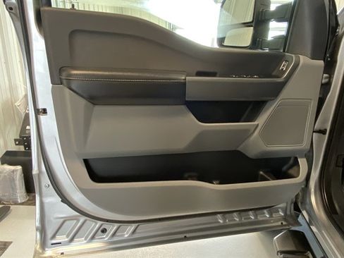 Used 2024 Ford F250 XLT w/ FX4 Off-Road Package image 8