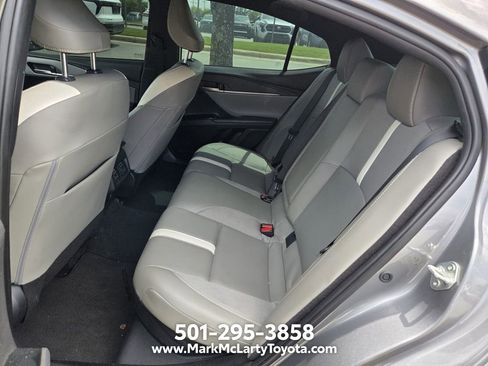 Used 2025 Toyota Camry SE FWD image 5