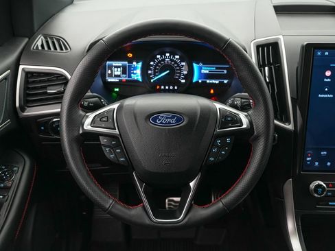 Certified 2024 Ford Edge ST-Line AWD/4WD image 15
