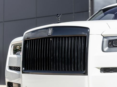 Used 2019 Rolls-Royce Cullinan image 16