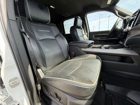 Used 2024 RAM 2500 Laramie w/ Sport Appearance Package image 34