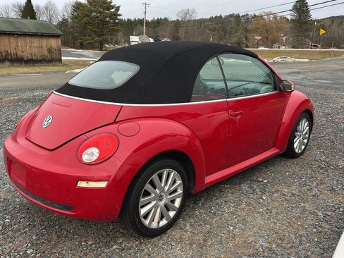 Used 2008 Volkswagen Beetle SE image 5
