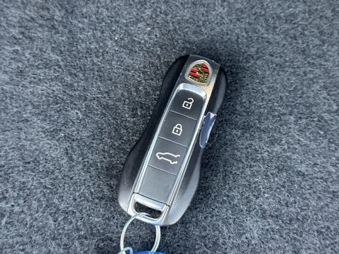 Used 2023 Porsche Cayenne image 41