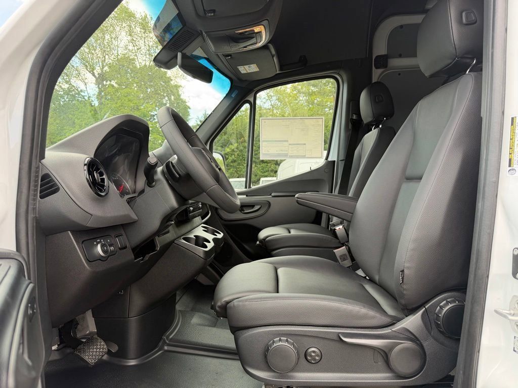 New 2026 Mercedes-Benz Sprinter 2500 image 14