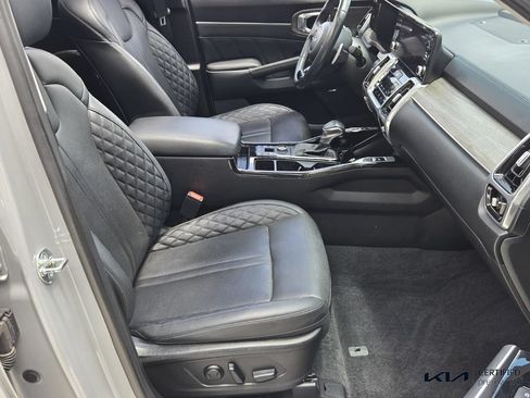 Certified 2023 Kia Sorento SX Prestige AWD/4WD image 20