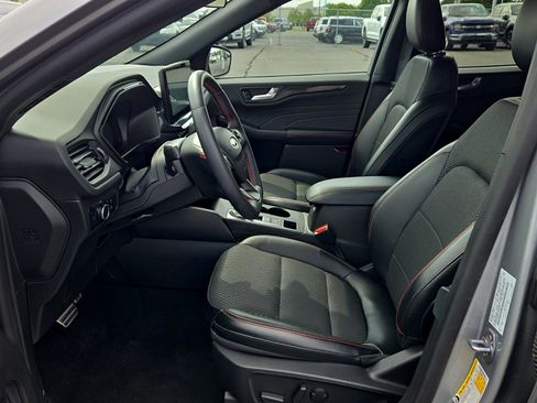 Used 2024 Ford Escape ST-Line w/ Tech Pack #1 AWD/4WD image 11