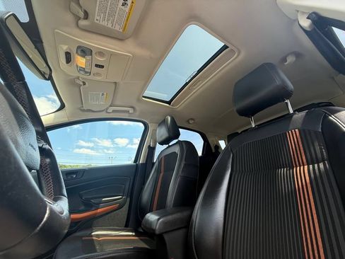 Used 2018 Ford EcoSport SES w/ SES Cold Weather Package AWD/4WD image 19