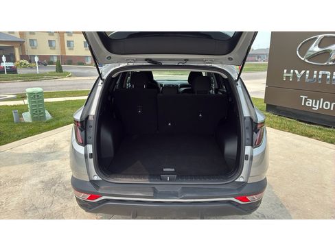 Used 2022 Hyundai Tucson SEL FWD image 9