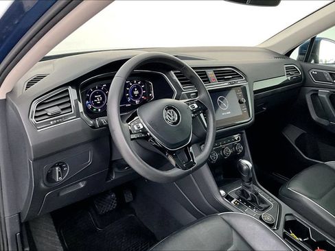 Used 2020 Volkswagen Tiguan SEL Premium R-Line AWD/4WD image 16