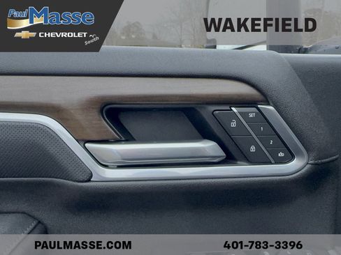 Used 2025 Chevrolet Silverado 2500 High Country w/ High Country Premium Package AWD/4WD image 9