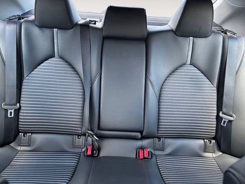 Used 2024 Toyota Camry SE FWD image 13