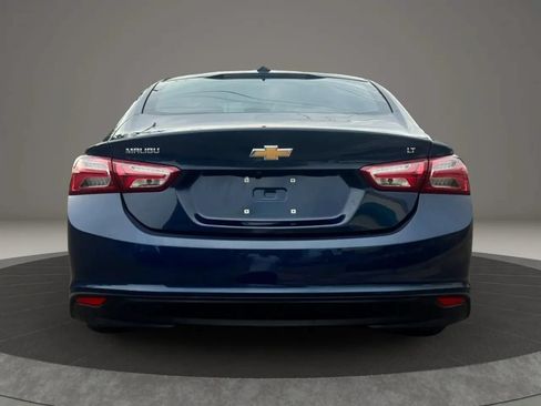 Used 2022 Chevrolet Malibu LT FWD image 9