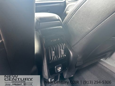 Used 2024 Jeep Compass Latitude AWD/4WD image 13