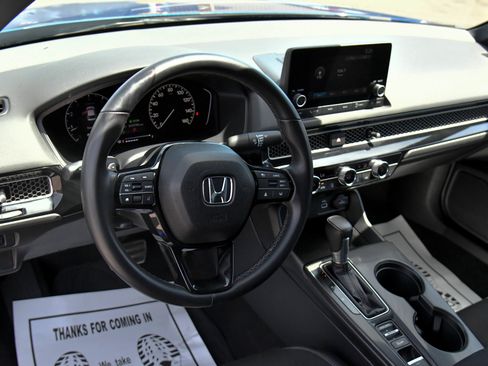 Used 2024 Honda Civic Sport image 14