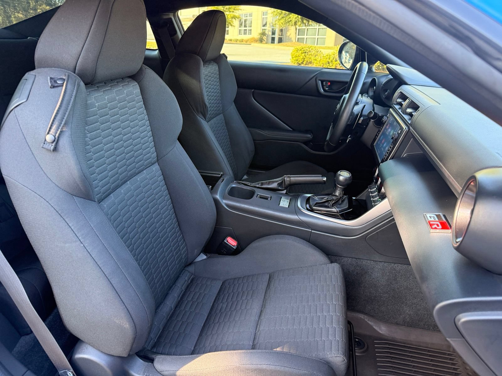 Used 2023 Toyota GR86 w/ ALL Weather Mat Package (TMS) RWD image 37