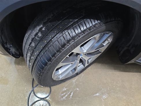 Used 2025 BMW X5 xDrive40i image 31