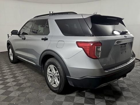 Used 2020 Ford Explorer XLT w/ Equipment Group 202A image 7