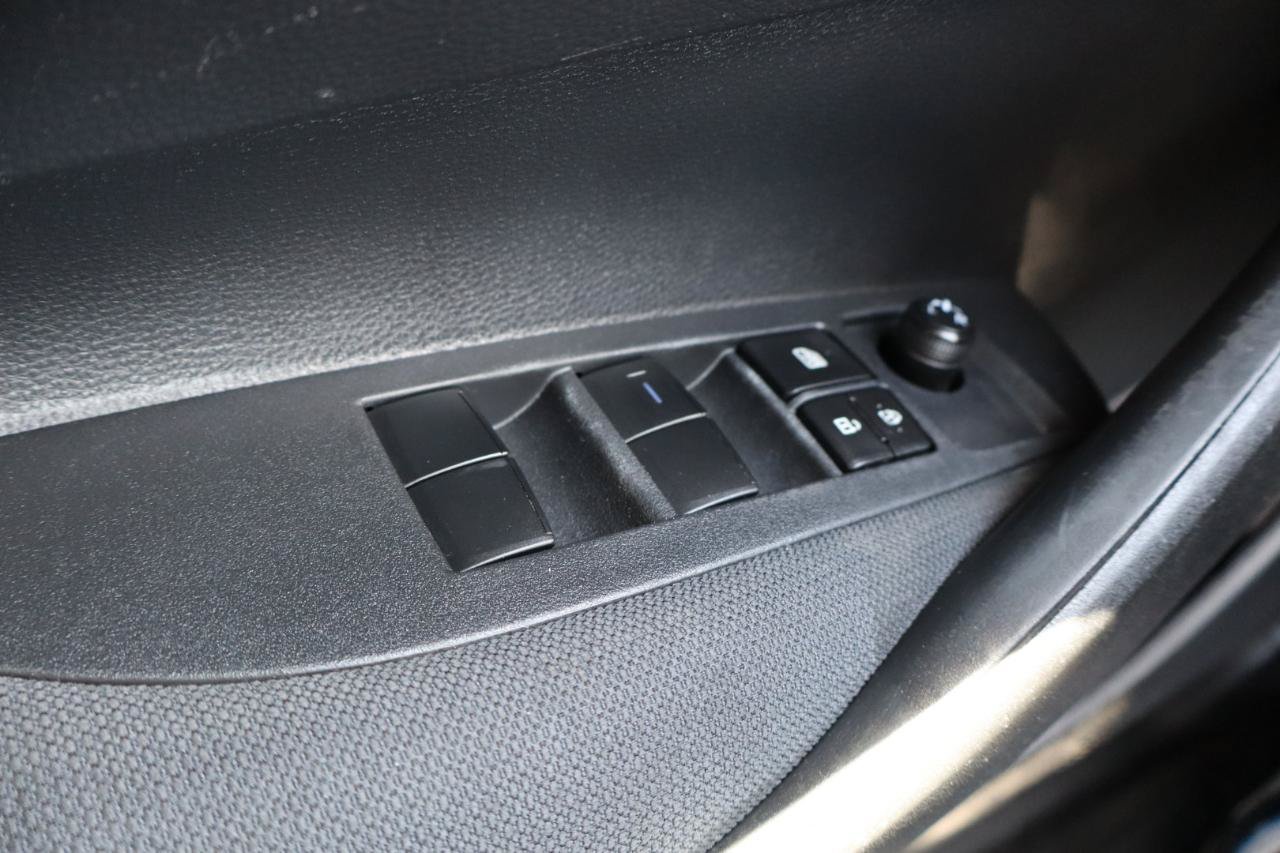 Used 2021 Toyota Corolla LE FWD image 24