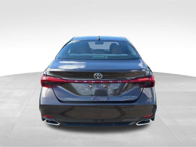 Used 2019 Toyota Avalon Limited w/ All Weather Liner Package FWD image 7