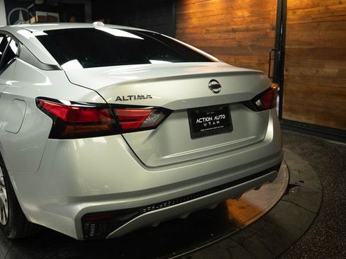 Used 2019 Nissan Altima 2.5 S FWD image 7