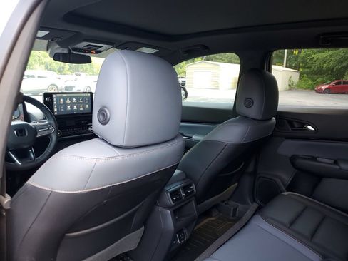 Used 2025 Honda Prologue Elite image 11
