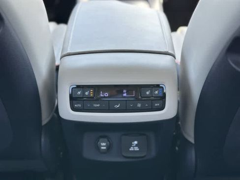 Used 2021 Hyundai Palisade Limited w/ Cargo Package FWD image 23