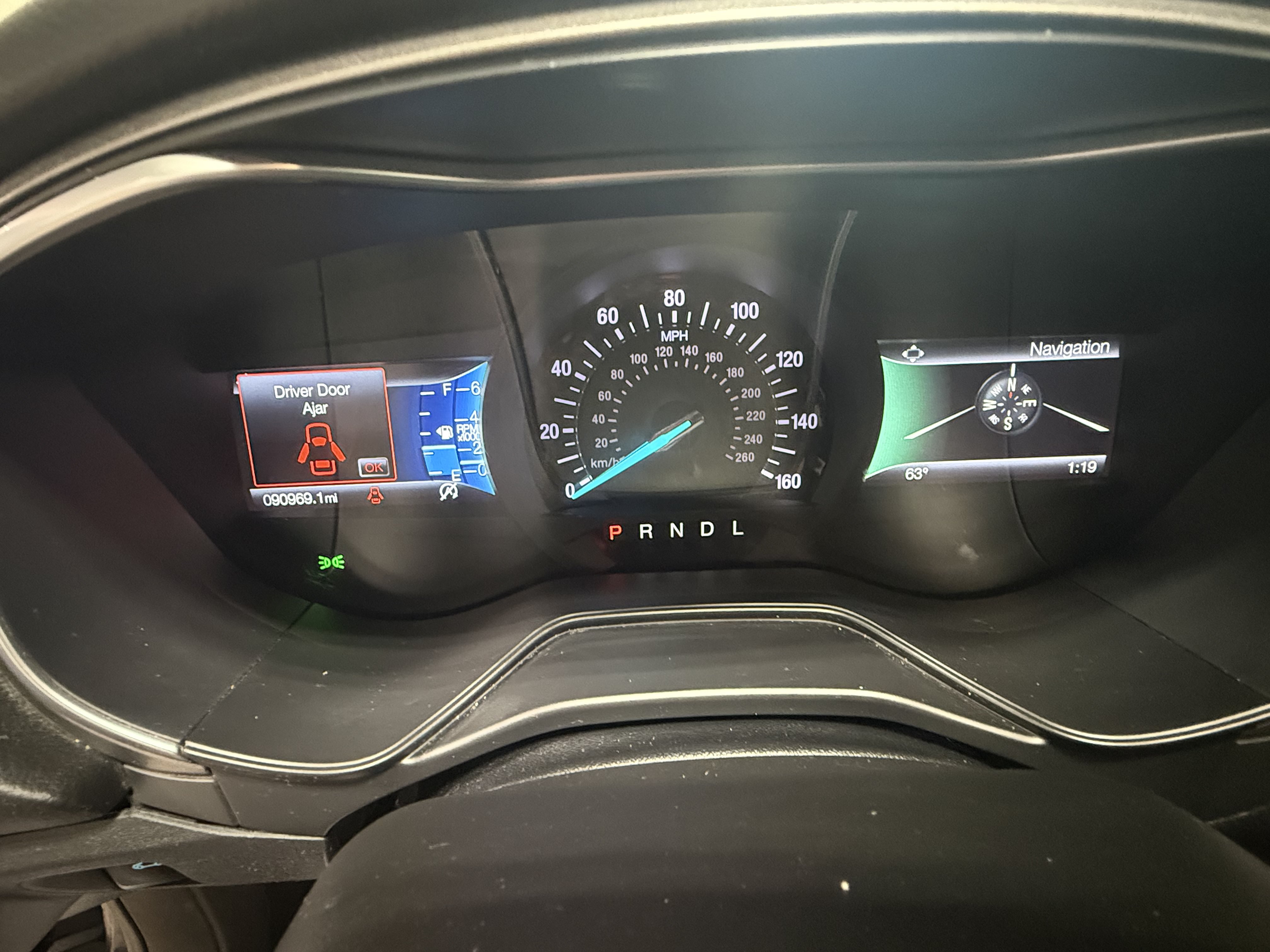 Used 2020 Ford Fusion SE FWD image 20