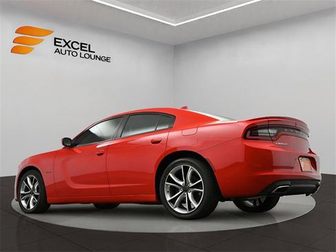 Used 2016 Dodge Charger R/T image 39