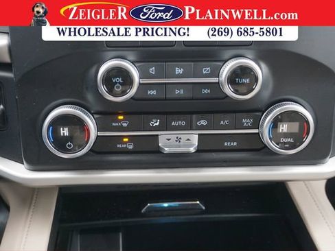 Used 2024 Ford Expedition XLT image 23
