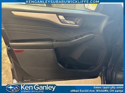 Used 2021 Ford Escape SE FWD image 10