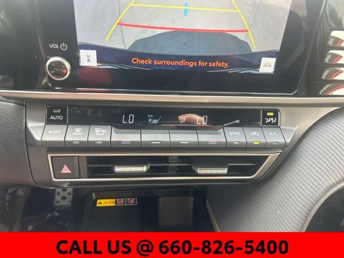 Used 2025 Toyota Camry SE FWD image 20